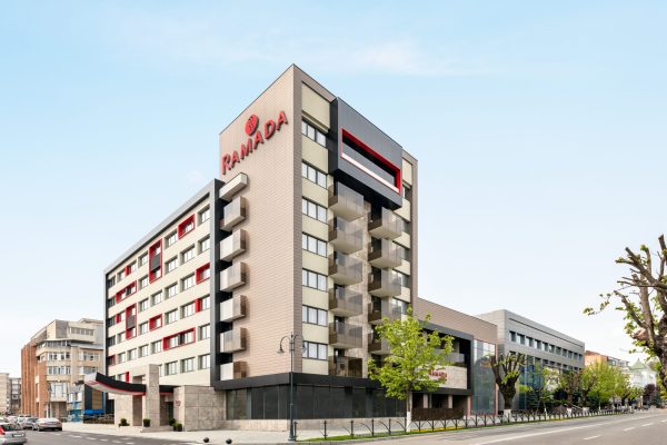 Ramada Ramnicu Valcea - Exterior - 1384778